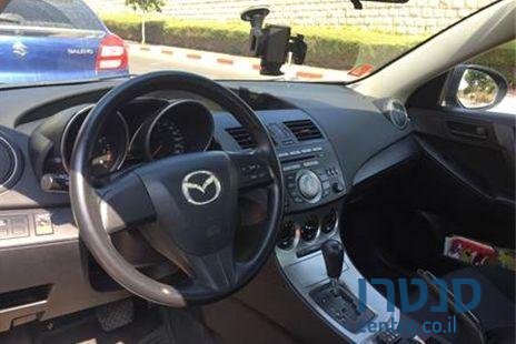 2010' Mazda 3 מאזדה 3 אקטיב photo #1