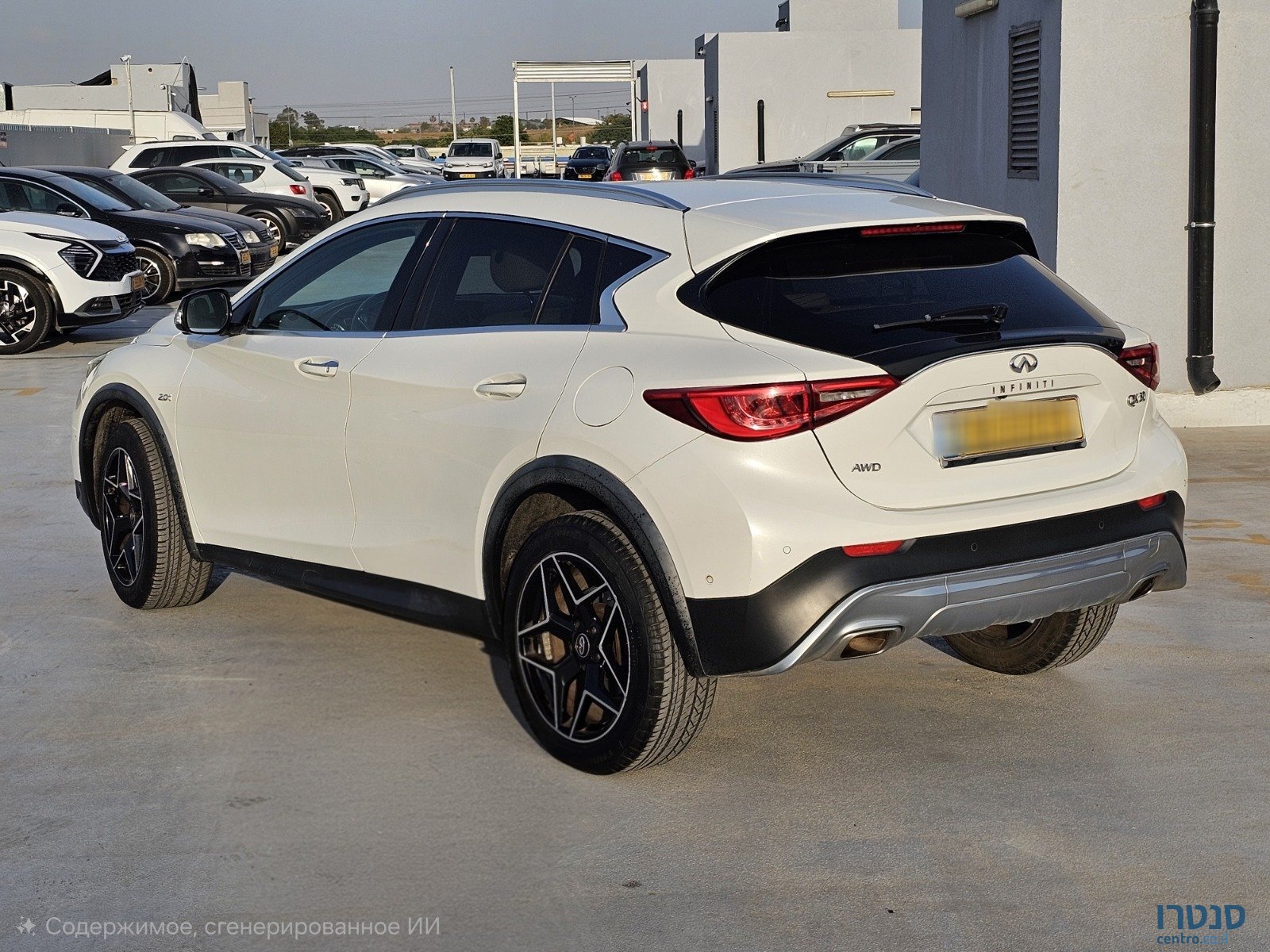 2019' Infiniti QX30 4×4 photo #3