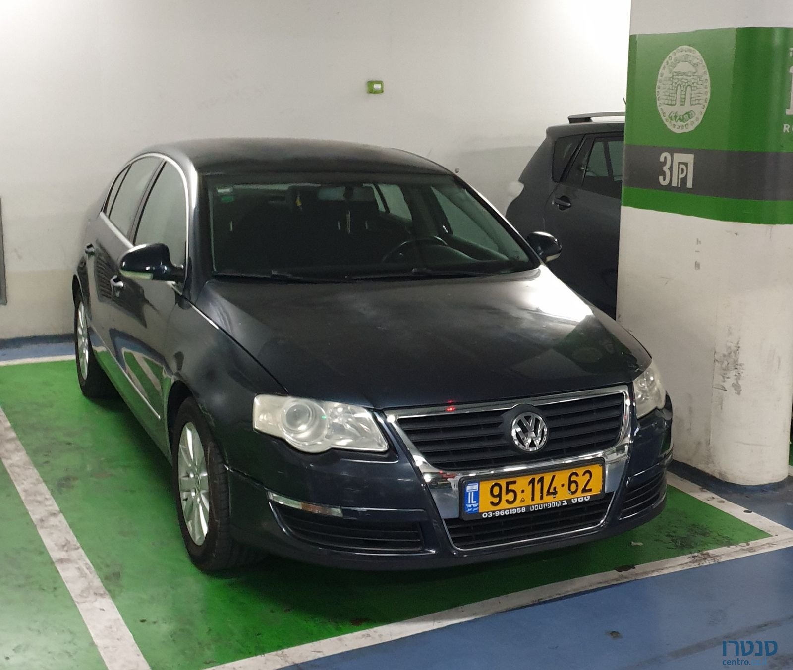 2008' Volkswagen Passat B6 photo #3