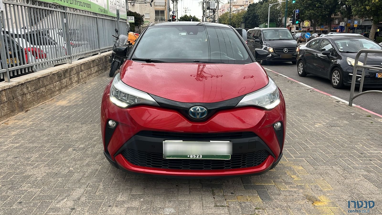 2020' Toyota C-HR photo #1