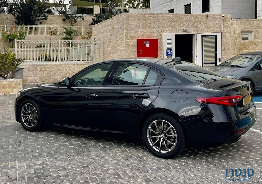 2018' Alfa Romeo Giulia אלפא רומיאו ג'וליה photo #2