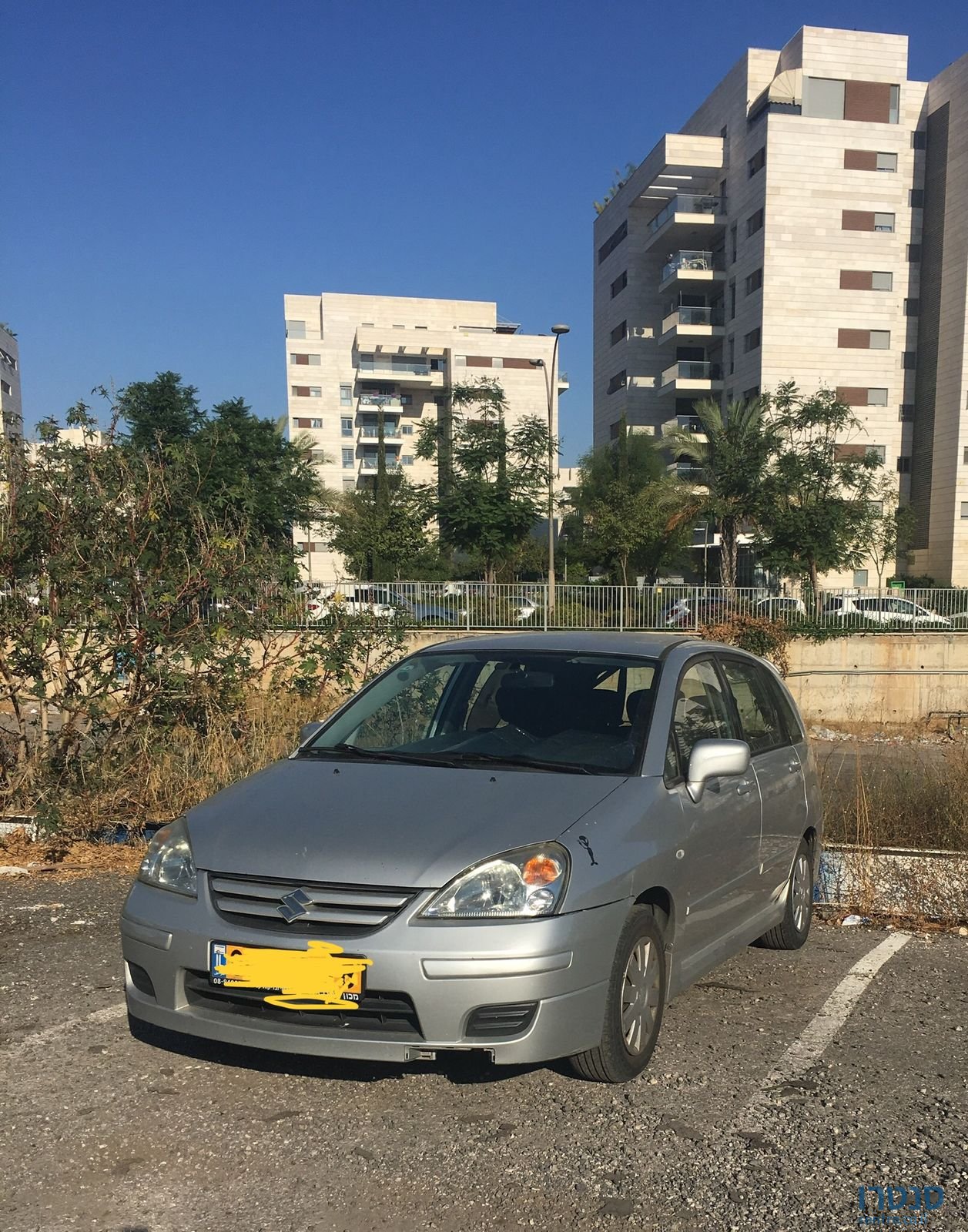 2004' Suzuki photo #2