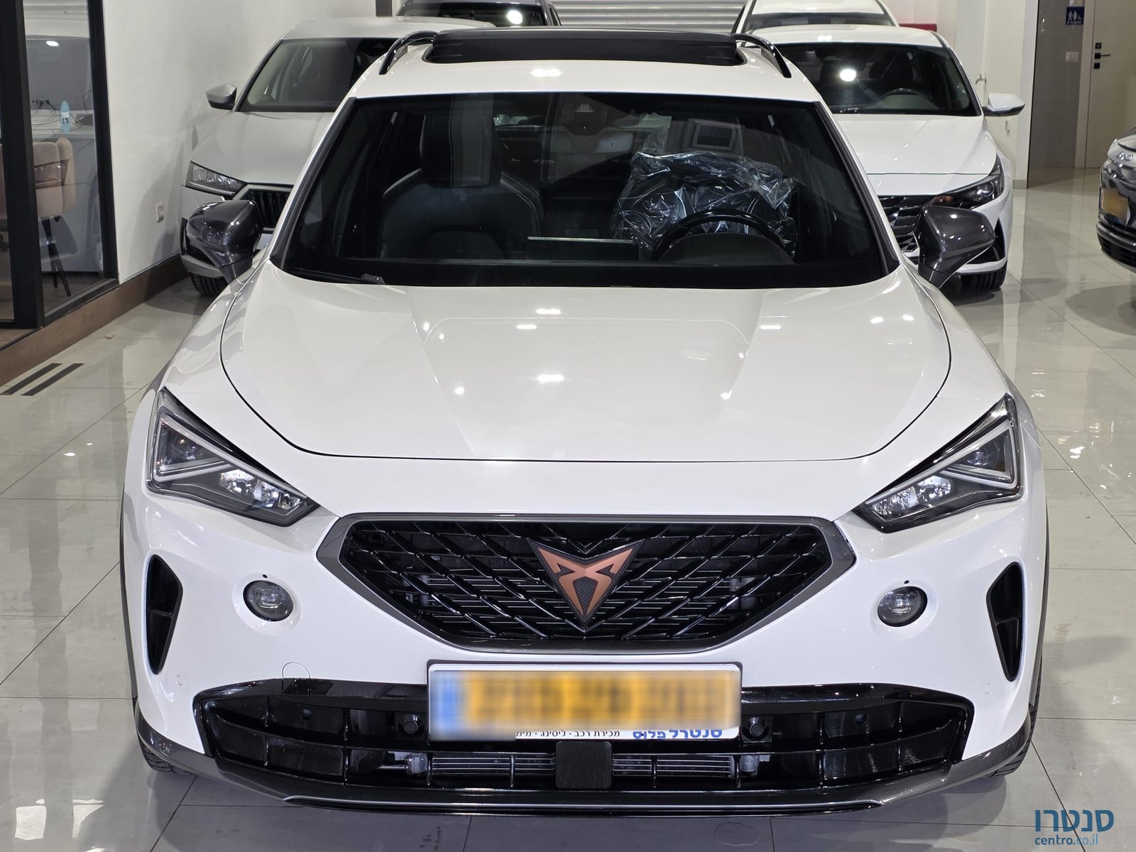 2022' SEAT Cupra photo #1