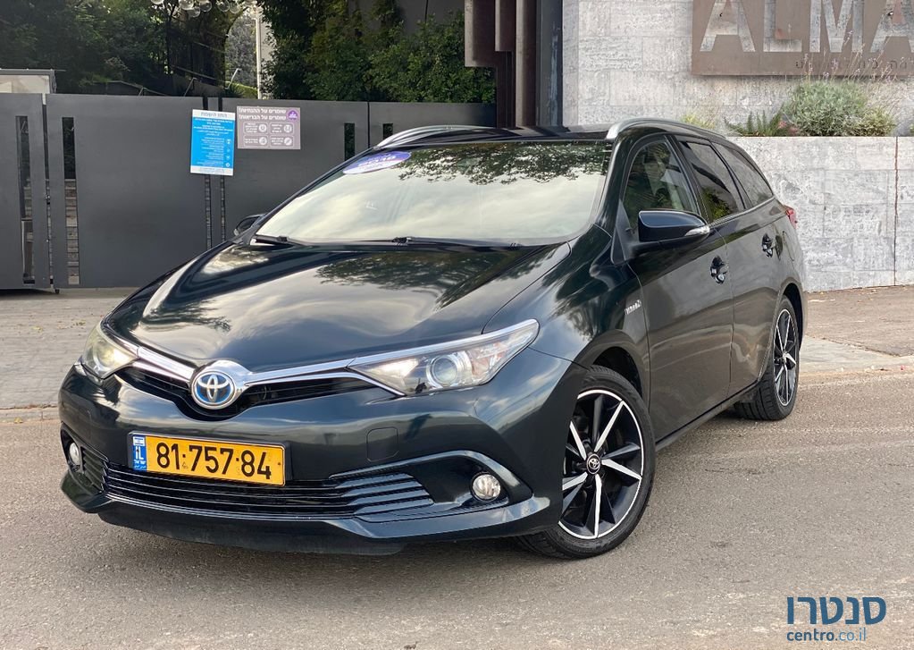 2018' Toyota Auris טויוטה אוריס photo #1
