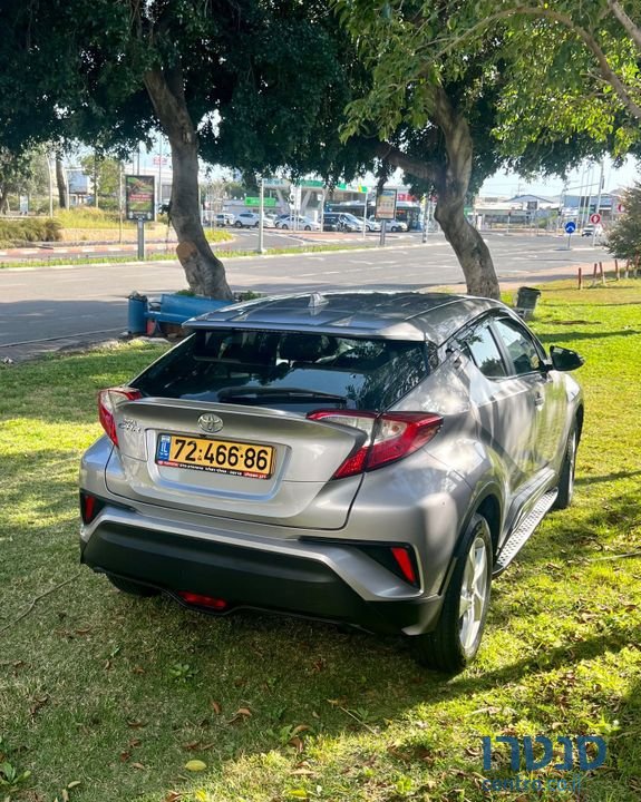2017' Toyota C-HR טויוטה photo #3