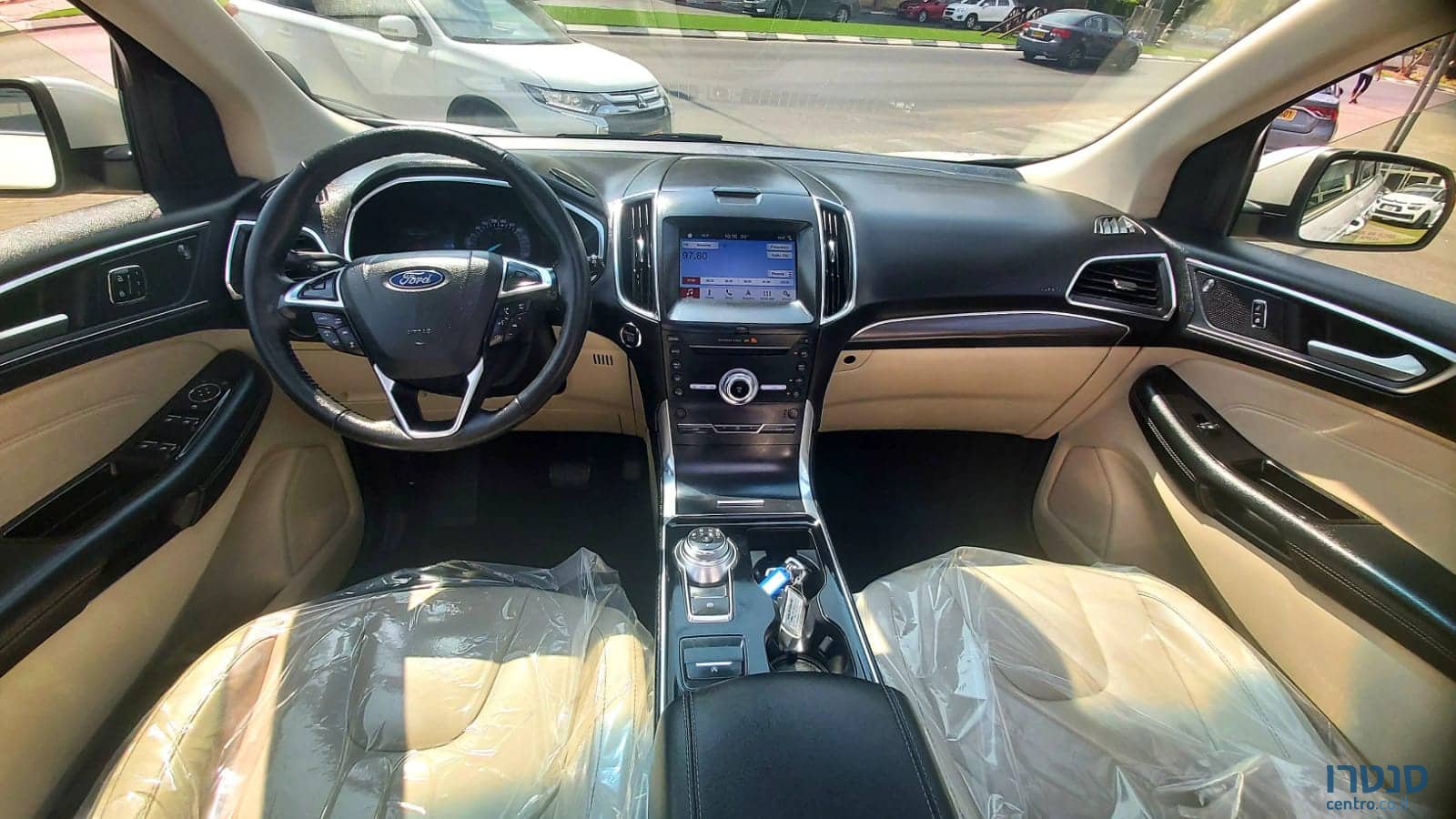 2019' Ford Edge photo #7