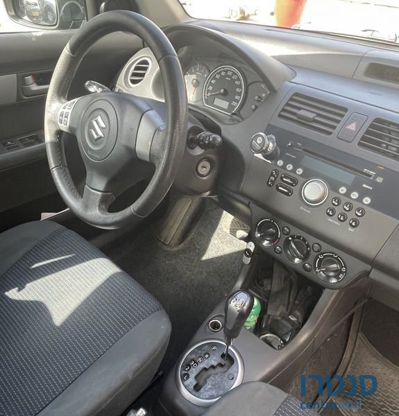 2010' Suzuki Swift סוזוקי סוויפט photo #5