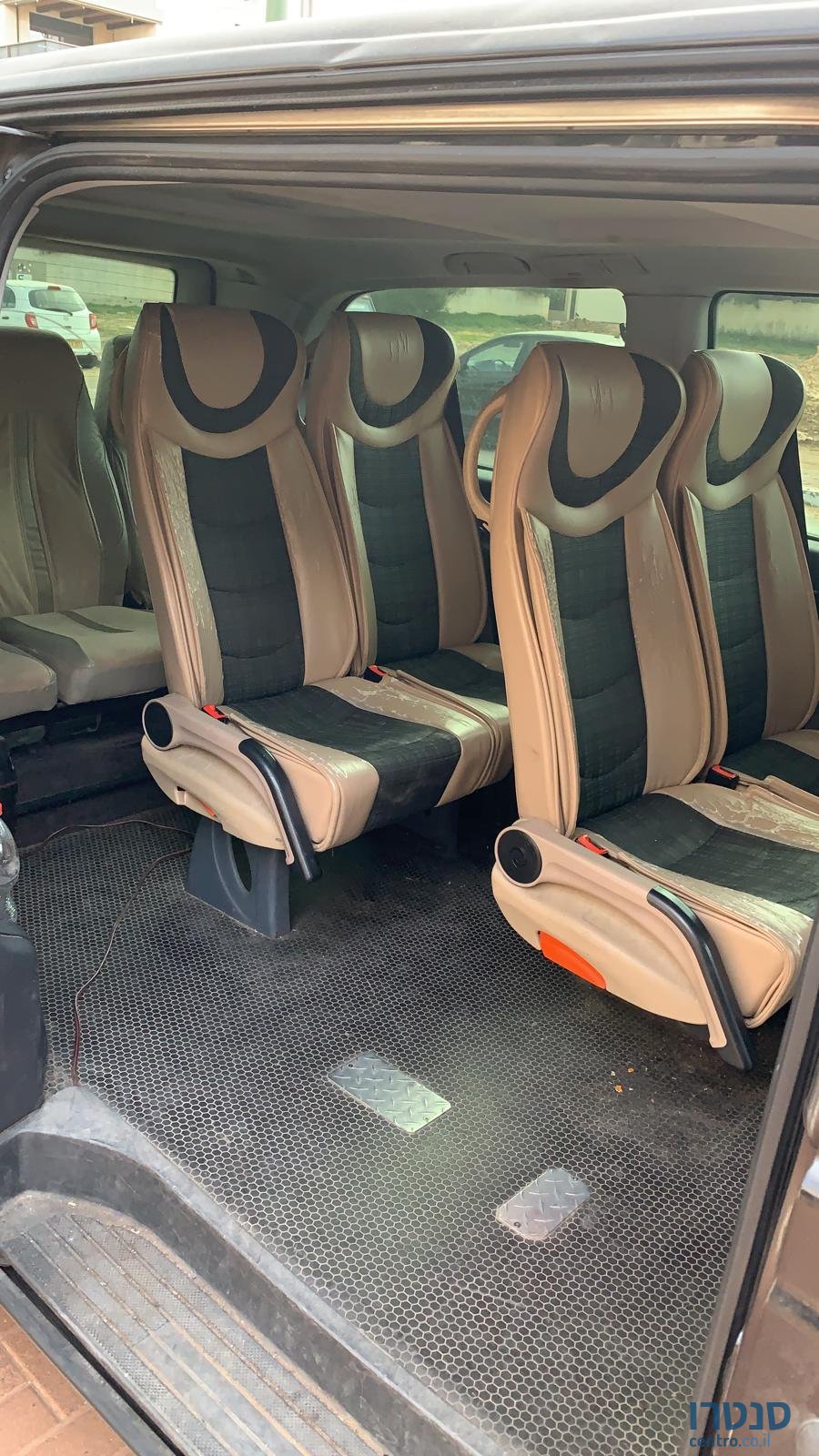 2012' Mercedes-Benz Vito photo #5