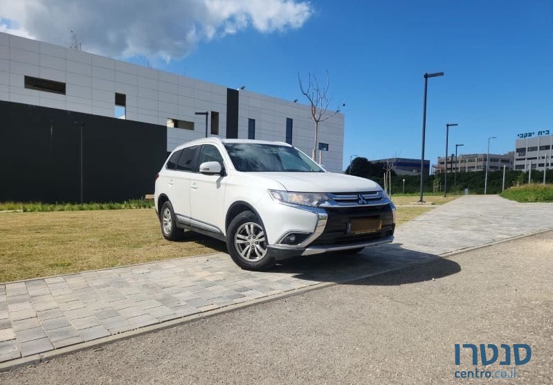 2017' Mitsubishi Outlander מיצובישי אאוטלנדר photo #2