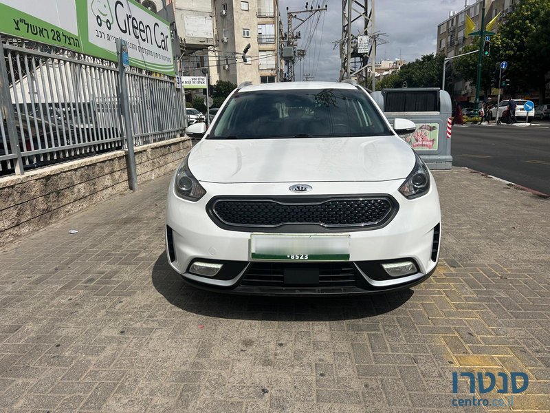 2019' Kia Niro photo #3