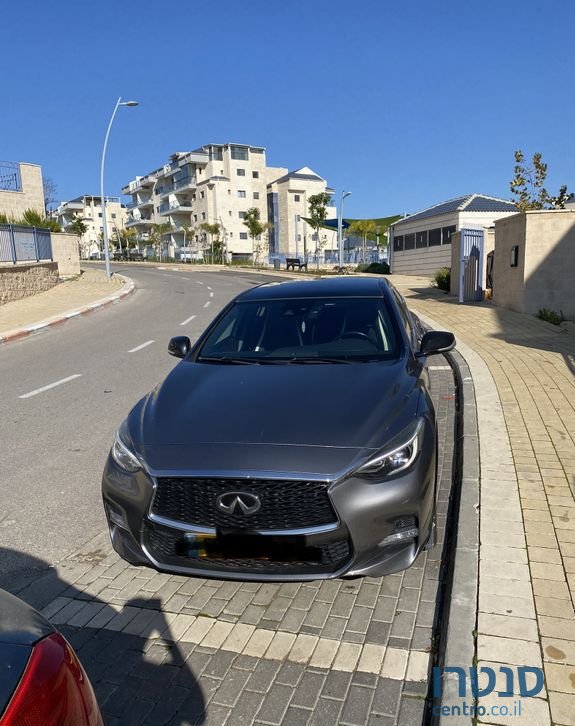 2018' Infiniti Q30 אינפיניטי photo #1