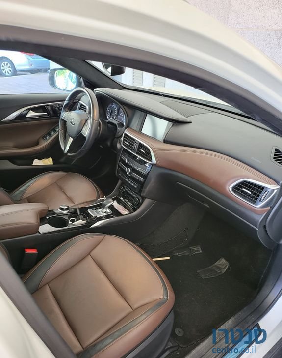 2019' Infiniti Q30 אינפיניטי photo #2