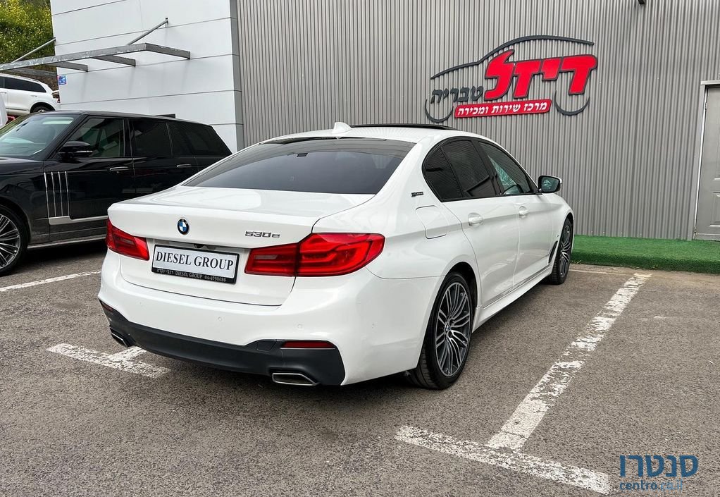 2019' BMW 5 Series ב.מ.וו סדרה 5 photo #2