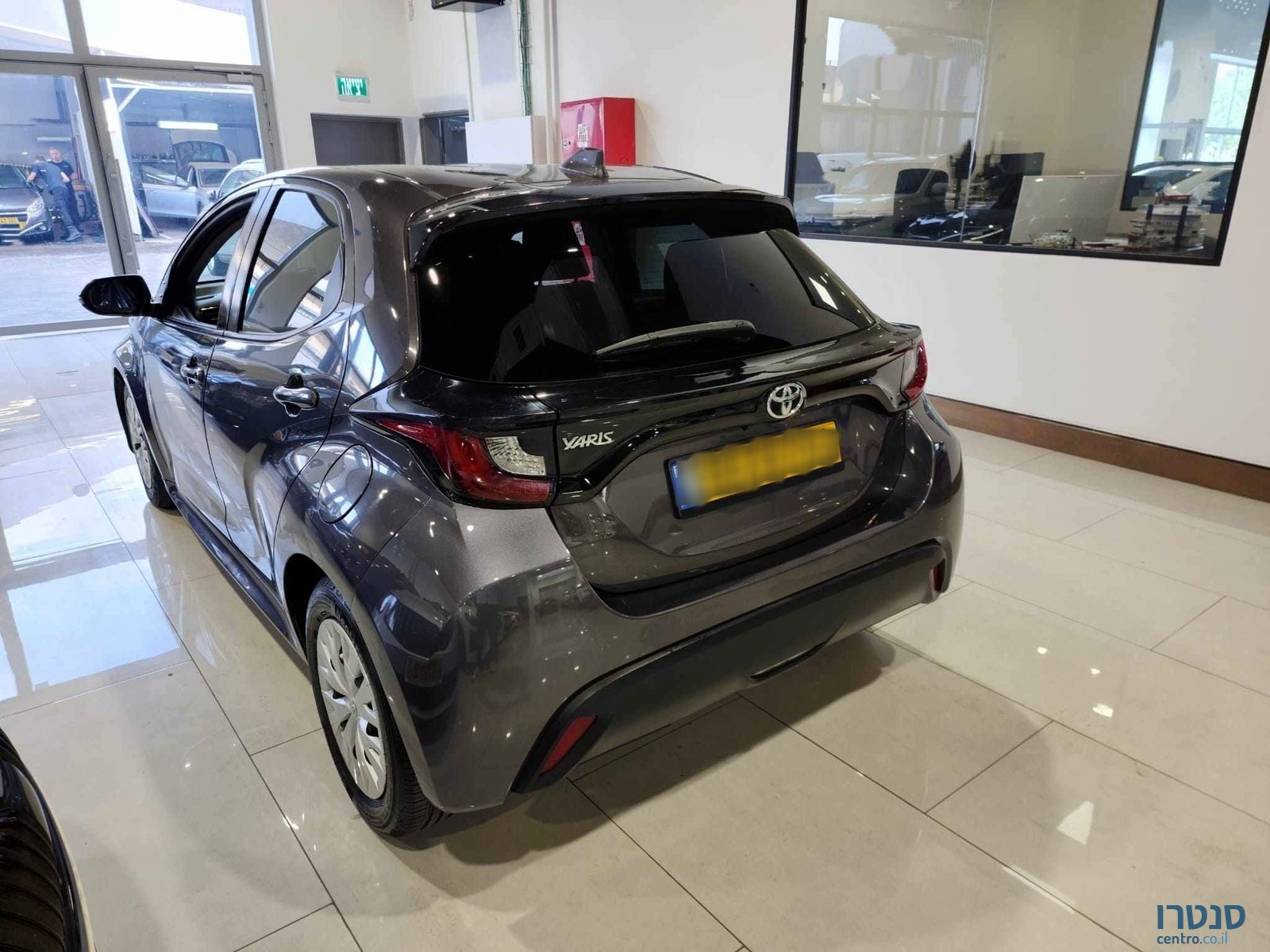 2021' Toyota Yaris ACTIVE photo #4