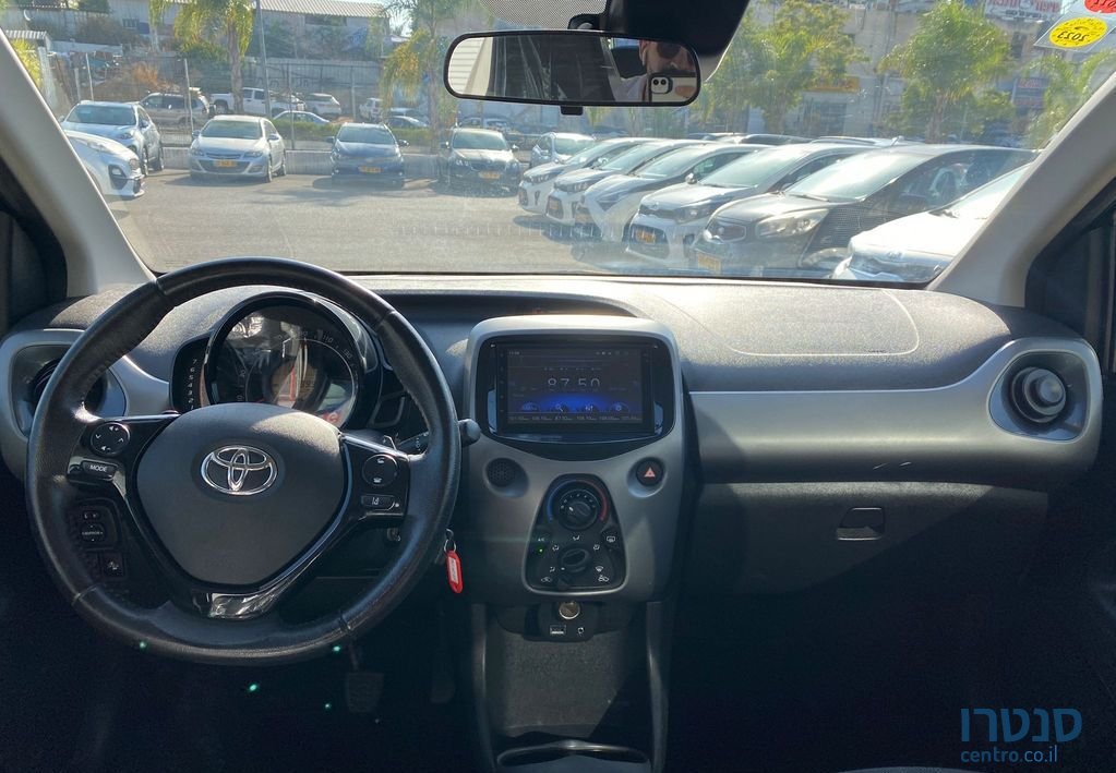 2020' Toyota Aygo טויוטה אייגו photo #4