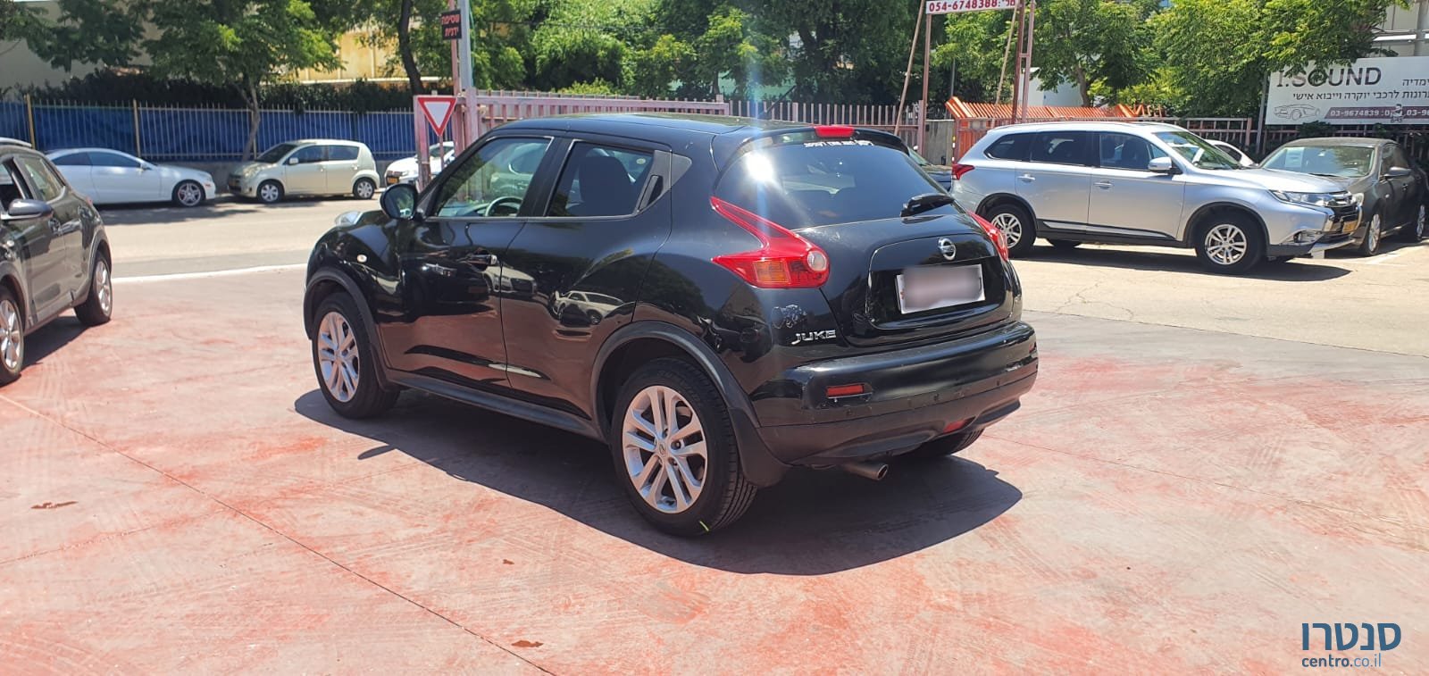 2012' Nissan Juke photo #6