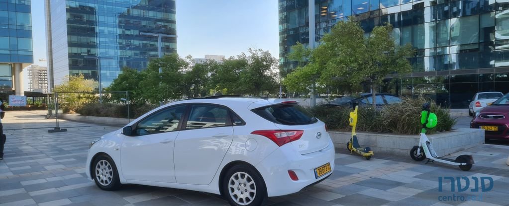 2013' Hyundai i30 יונדאי photo #5