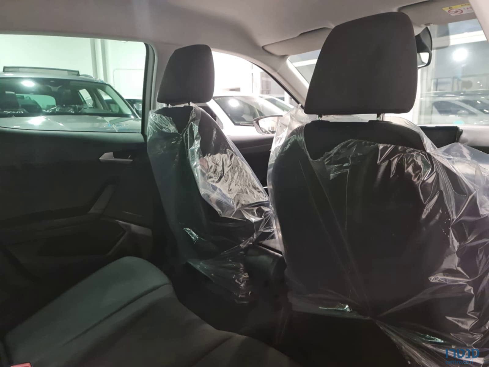 2022' SEAT Arona photo #6