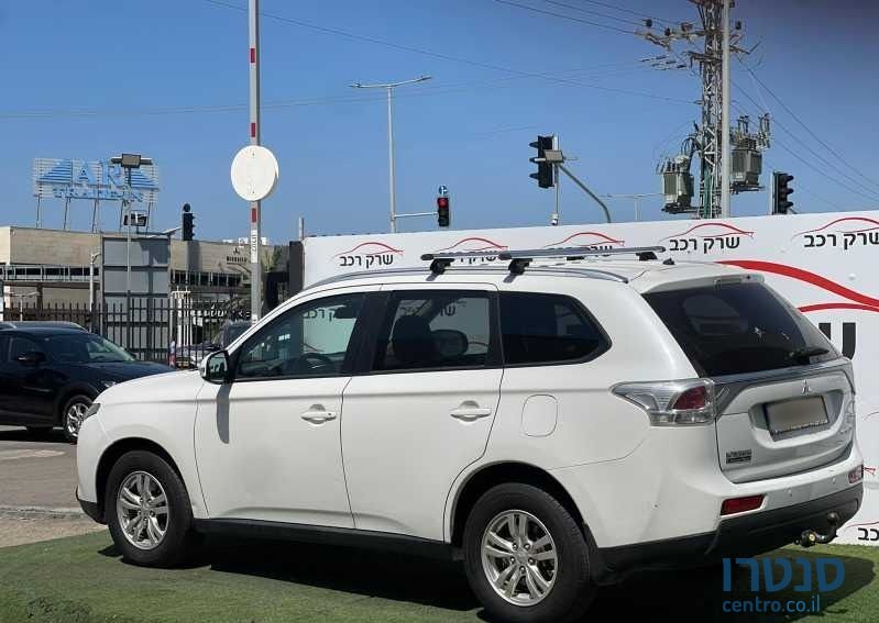 2014' Mitsubishi Outlander מיצובישי אאוטלנדר photo #2