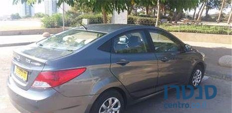2013' Hyundai i25 יונדאי photo #1
