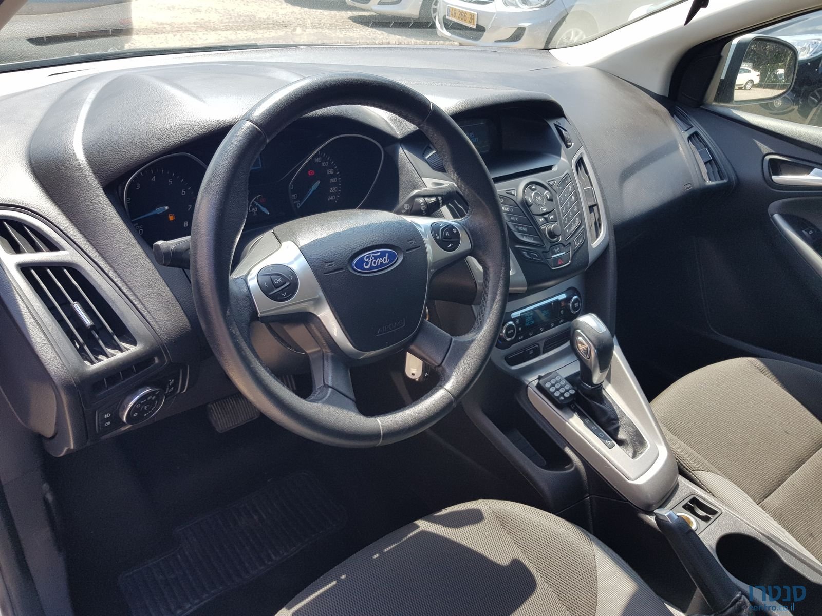 2013' Ford Focus photo #1