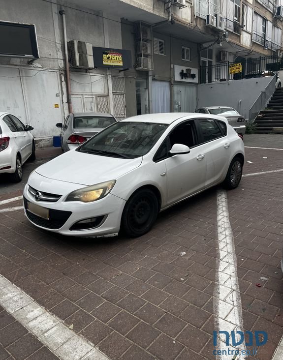 2012' Opel Astra אופל אסטרה photo #4