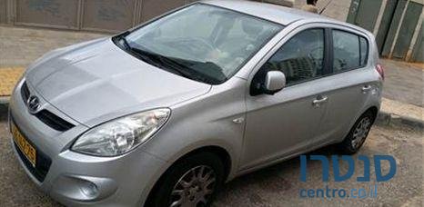 2011' Hyundai i20 יונדאי photo #2