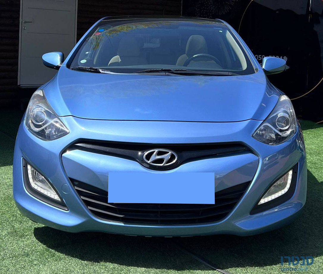 2015' Hyundai i30 photo #1