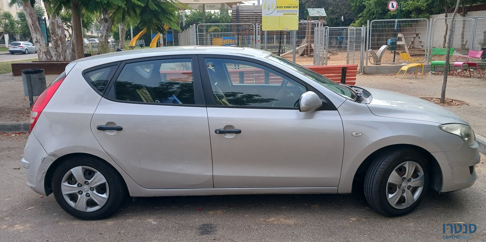 2009' Hyundai i30 Хетчебек photo #3