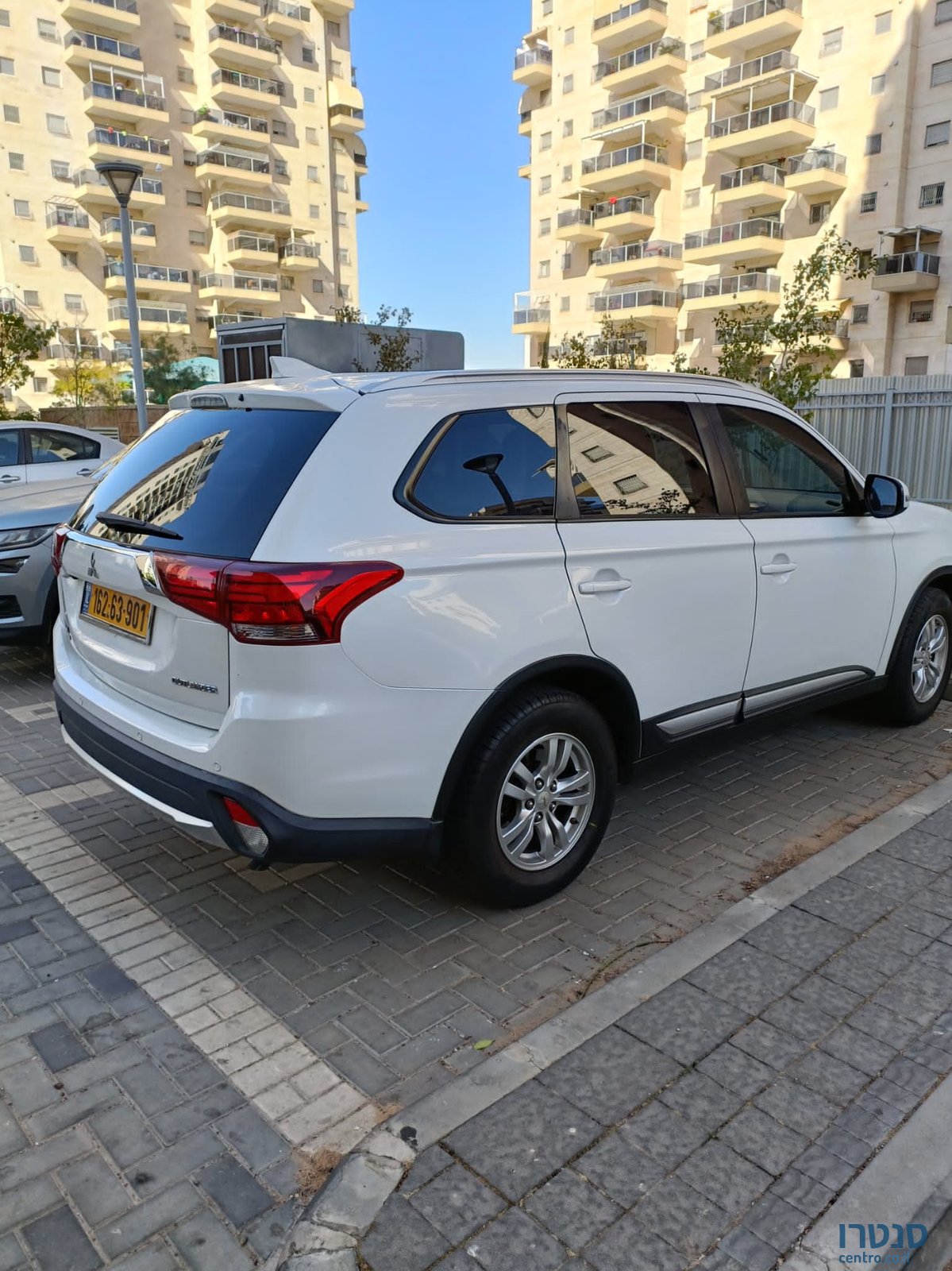 2017' Mitsubishi Outlander מיצובישי אאוטלנדר photo #2