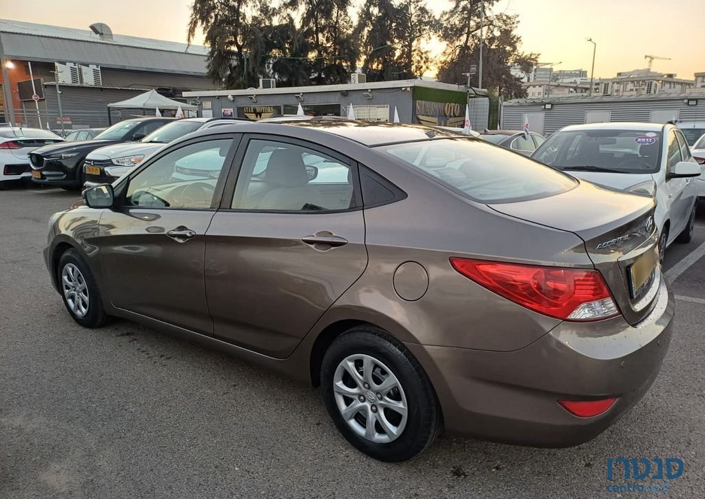 2013' Hyundai i25 יונדאי אקסנט photo #5