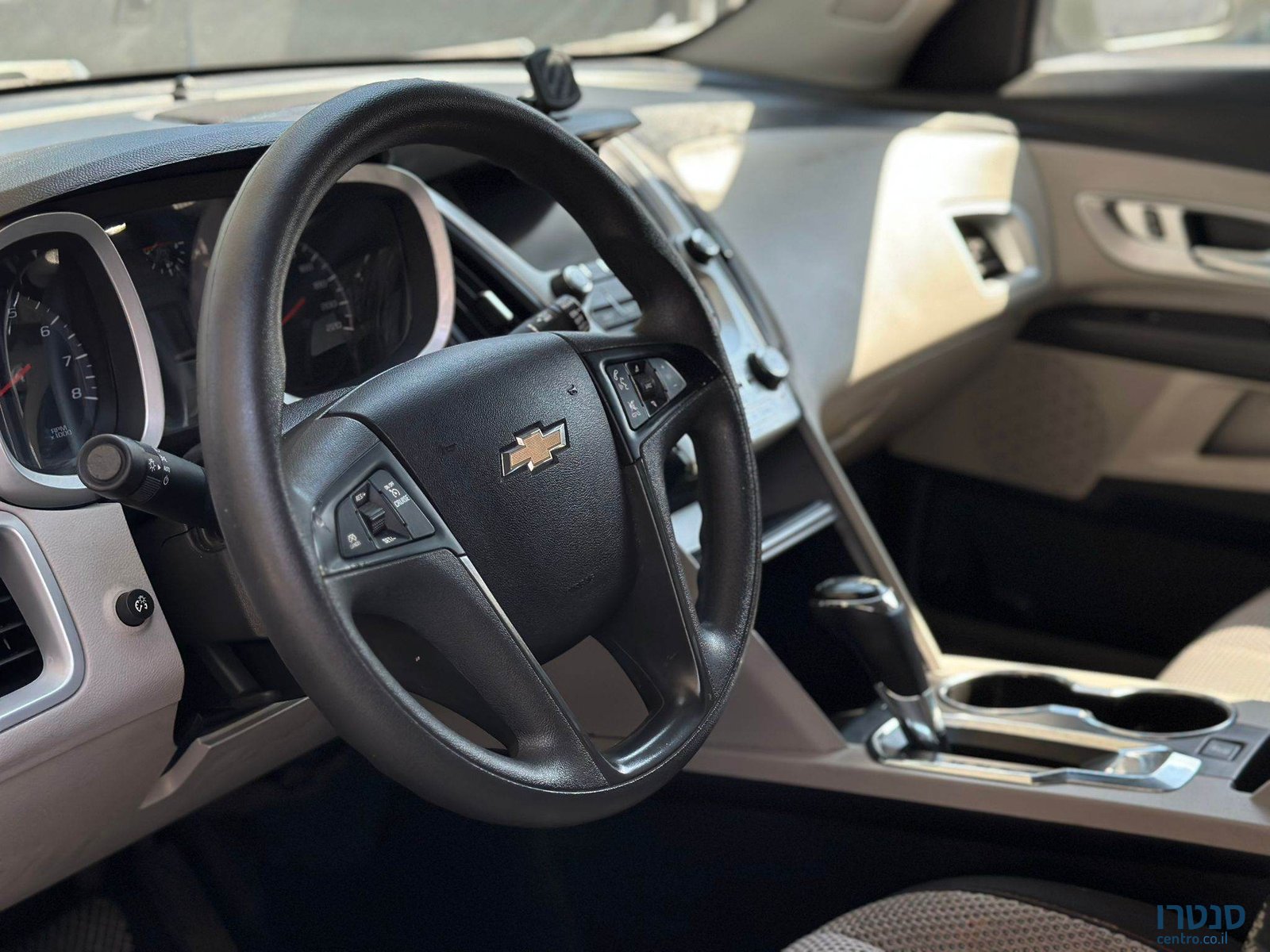 2017' Chevrolet Equinox photo #5