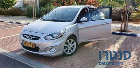 2014' Hyundai i25 יונדאי photo #2