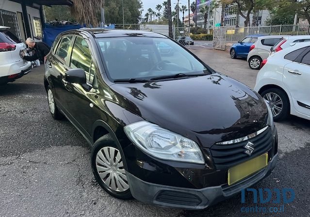2014' Suzuki SX4 סוזוקי קרוסאובר photo #5