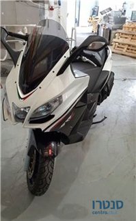 2014' Aprilia MANA photo #3