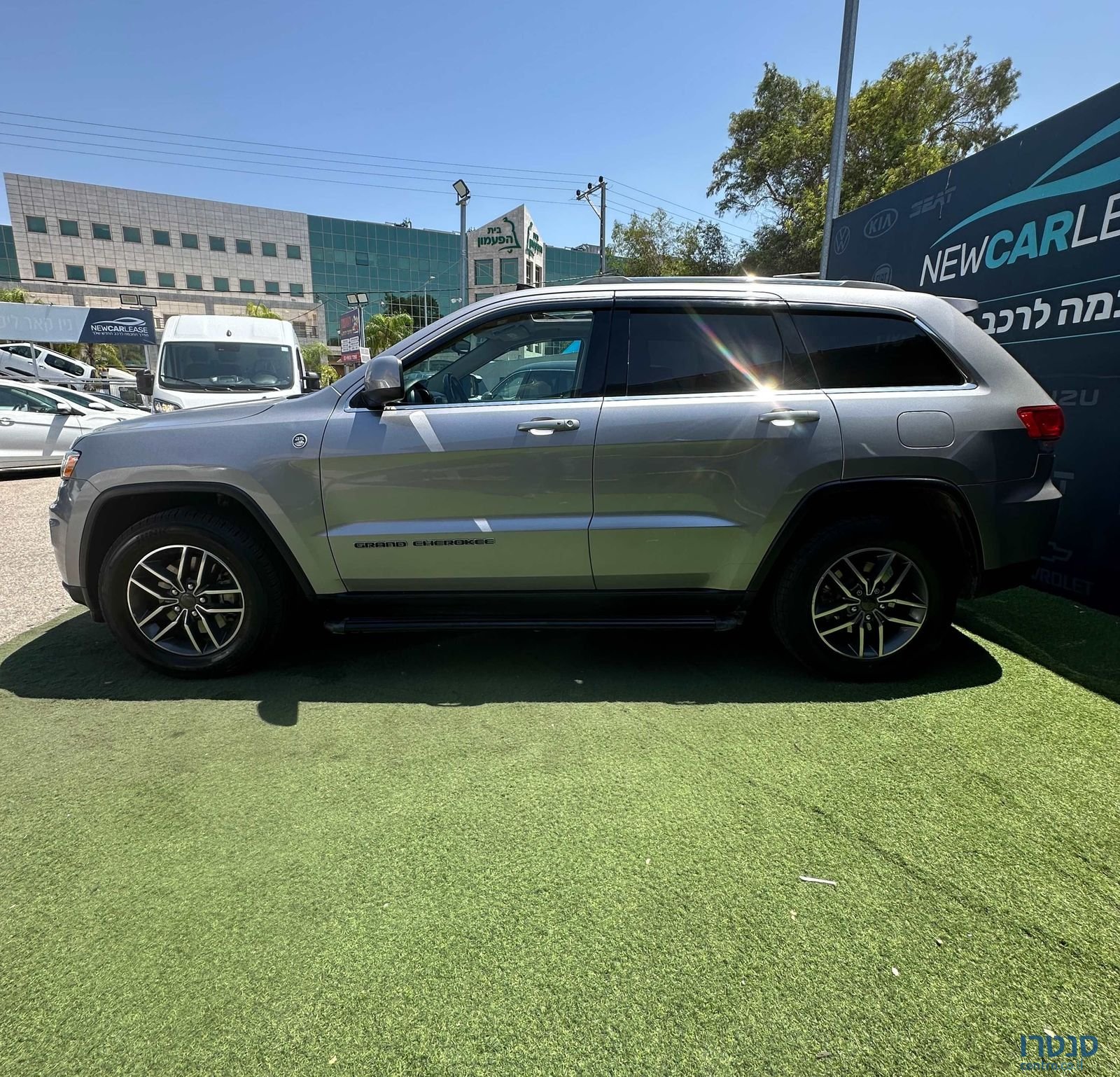 2020' Jeep Grand Cherokee ג'יפ גרנד צ'ירוקי photo #6