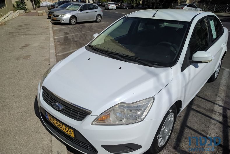 2009' Ford Focus photo #3