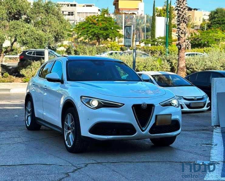 2018' Alfa Romeo Stelvio אלפא רומיאו סטלויו photo #2