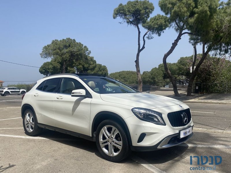 2015' Mercedes-Benz Gla מרצדס photo #3