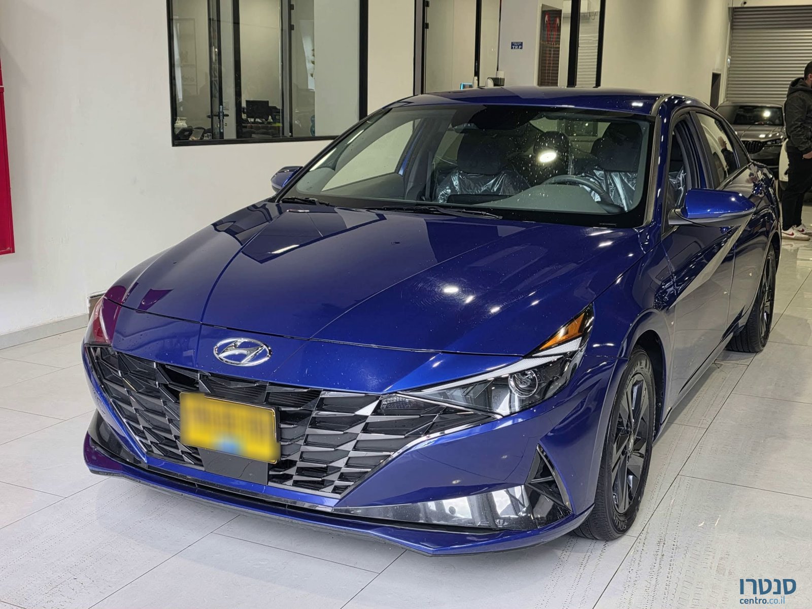 2023' Hyundai Elantra photo #1