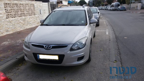 2009' Hyundai i30 photo #3