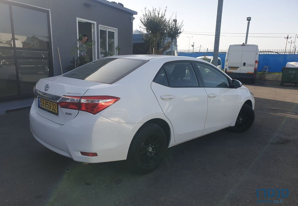 2015' Toyota Corolla טויוטה קורולה photo #4