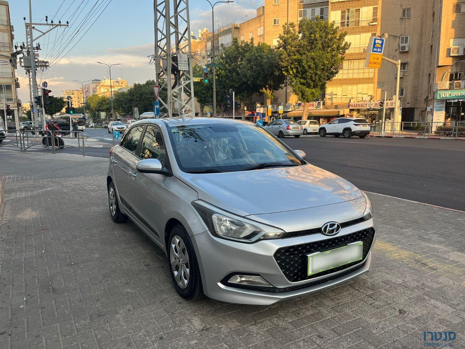 2020' Hyundai i20 photo #5