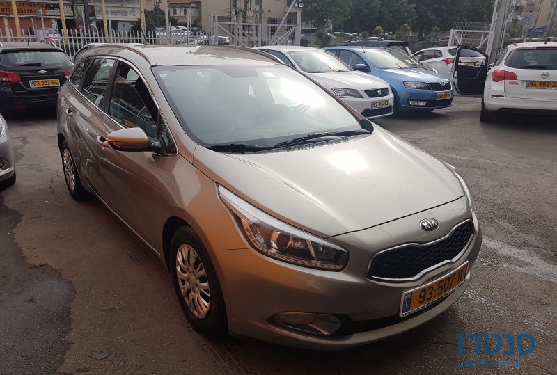 2014' Kia Ceed photo #3