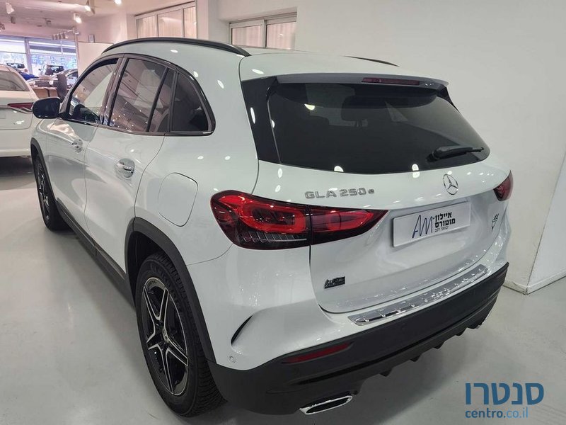 2023' Mercedes-Benz Gla מרצדס photo #2