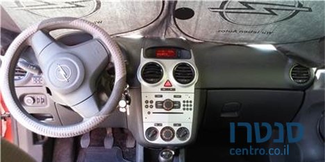 2012' Opel Corsa photo #3