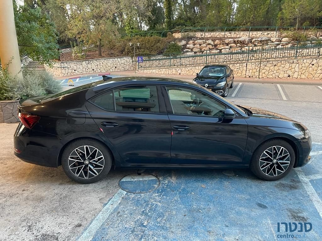 2021' Skoda Octavia סקודה אוקטביה photo #3