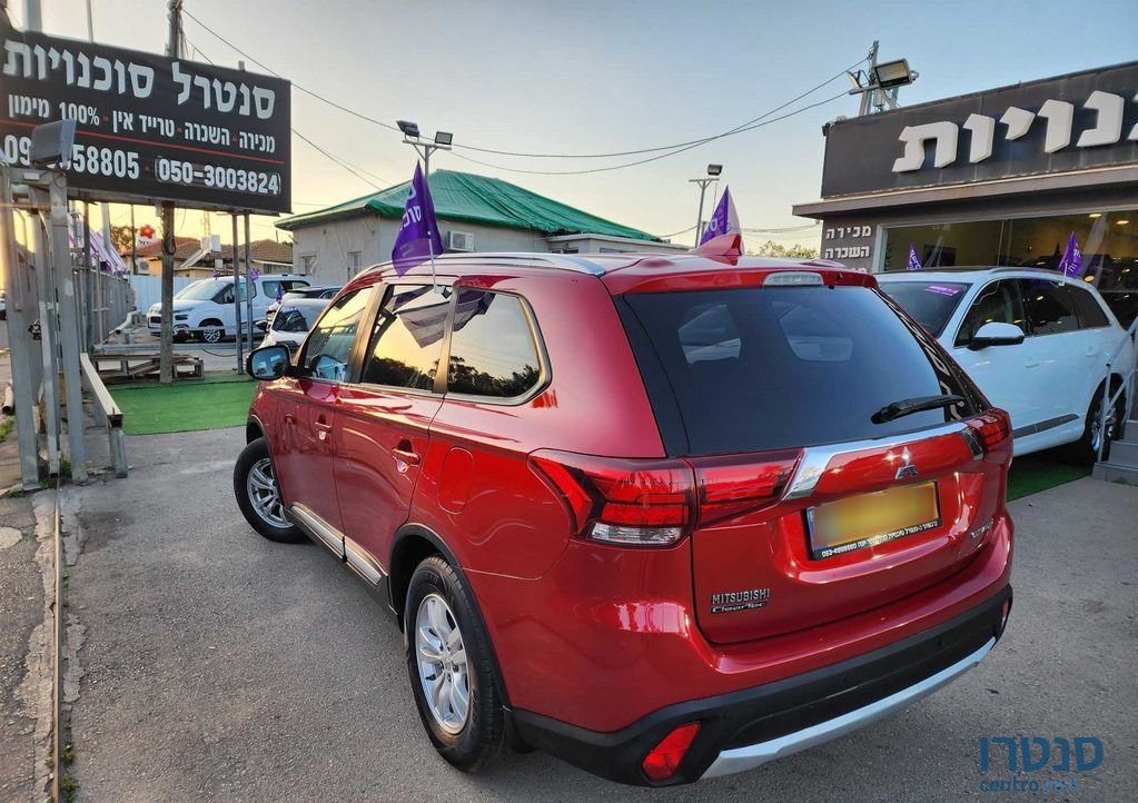 2017' Mitsubishi Outlander מיצובישי אאוטלנדר photo #2