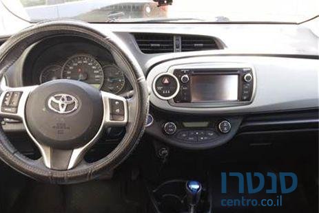 2013' Toyota Yaris טויוטה יאריס photo #3