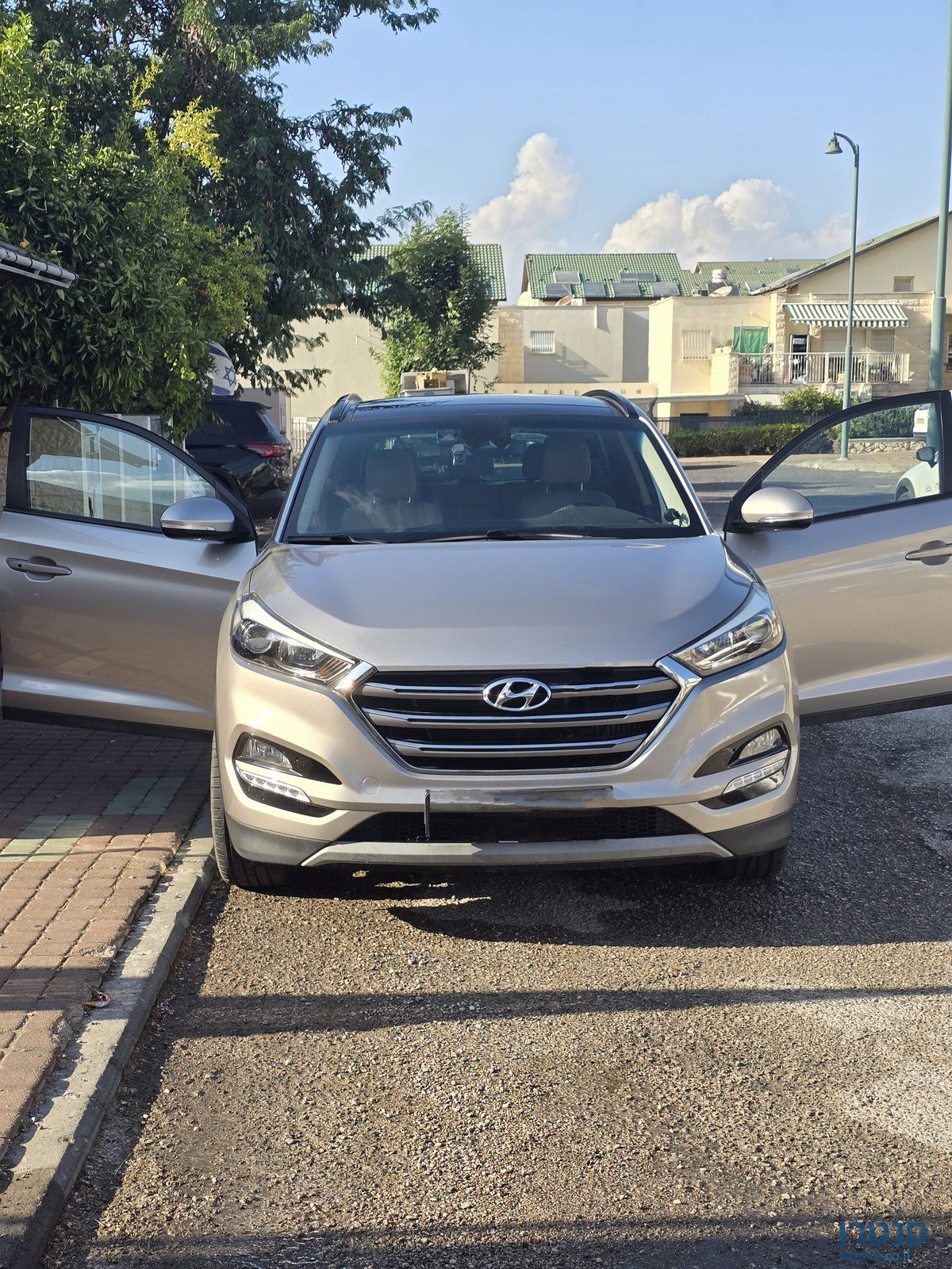 2018' Hyundai Tucson Luxury photo #4